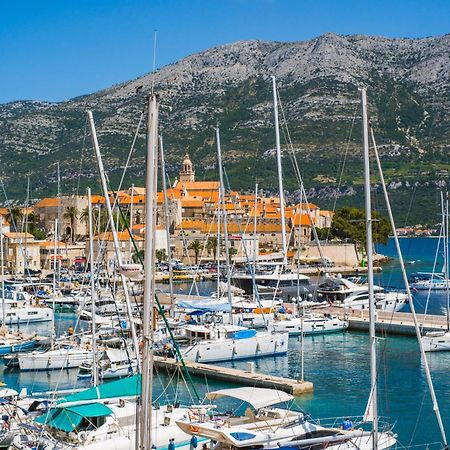 Apartments And Rooms Denoble Korcula Town Luaran gambar