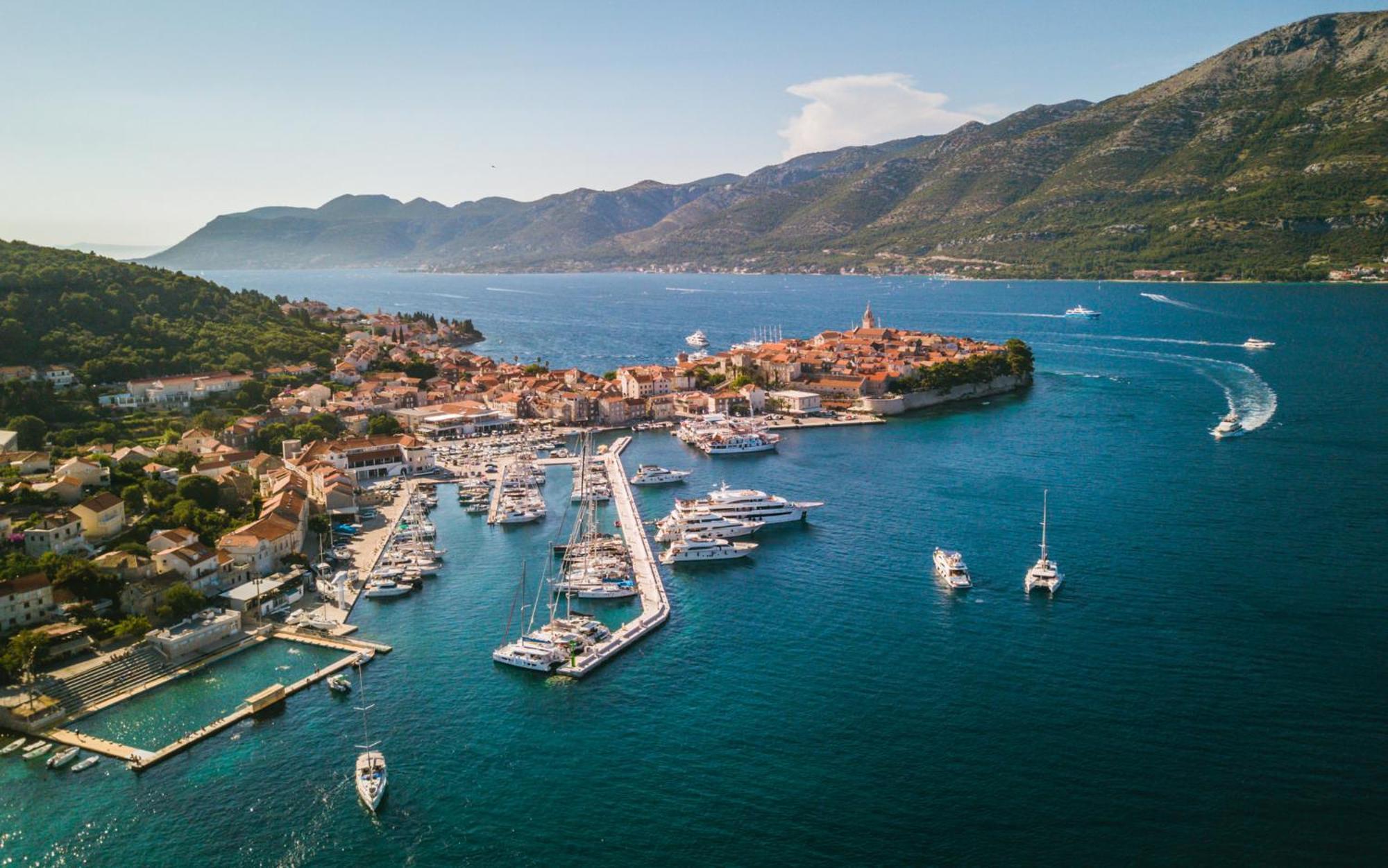 Apartments And Rooms Denoble Korcula Town Luaran gambar