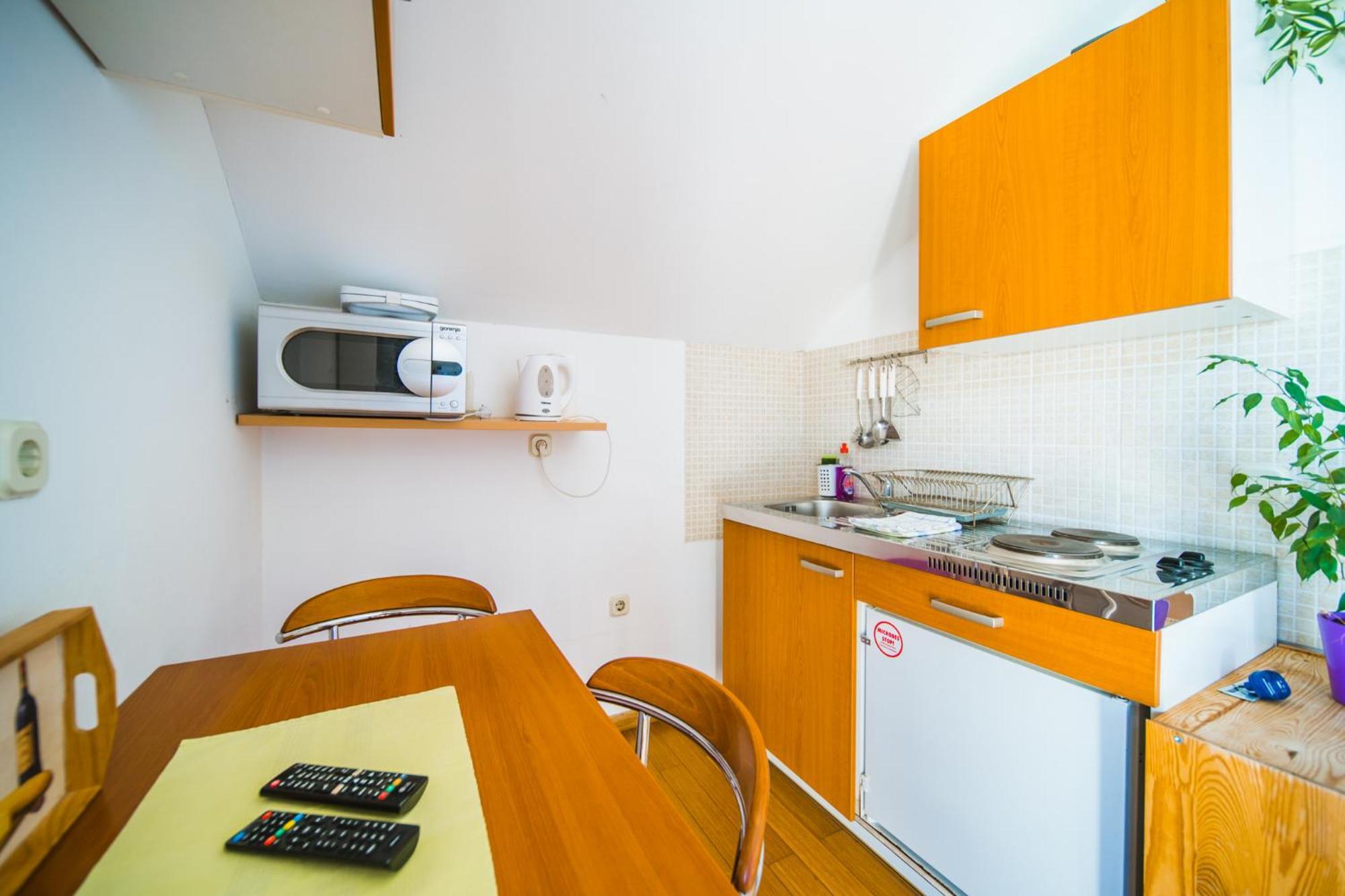 Apartments And Rooms Denoble Korcula Town Luaran gambar