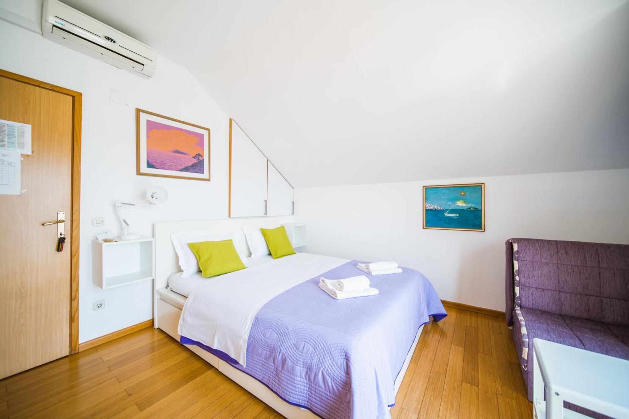 Apartments And Rooms Denoble Korcula Town Luaran gambar